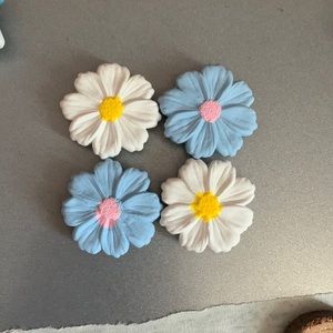 Handmade flower magnet set